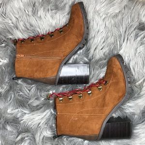 Ankle boots